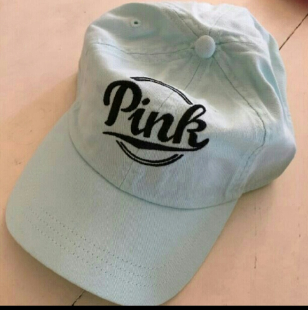 Vs pink hat..