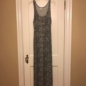 Old Navy Printed Maxi - Size L