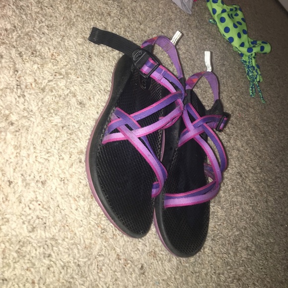 chacos (shoes) - Picture 2 of 3