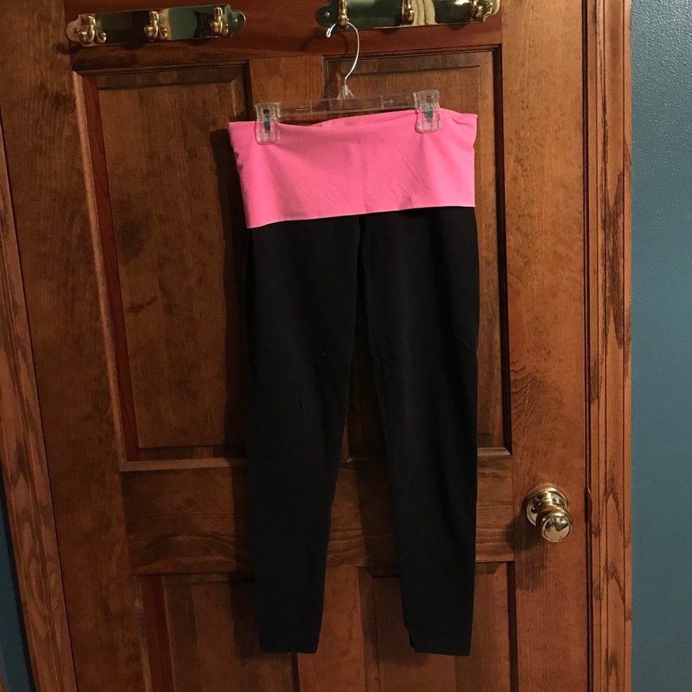 PINK Victoria's Secret yoga pants