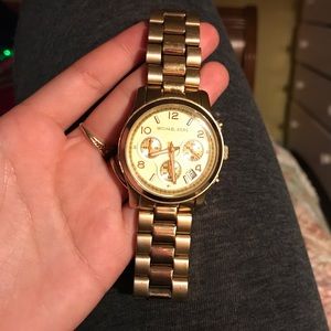 Michael kors watch !