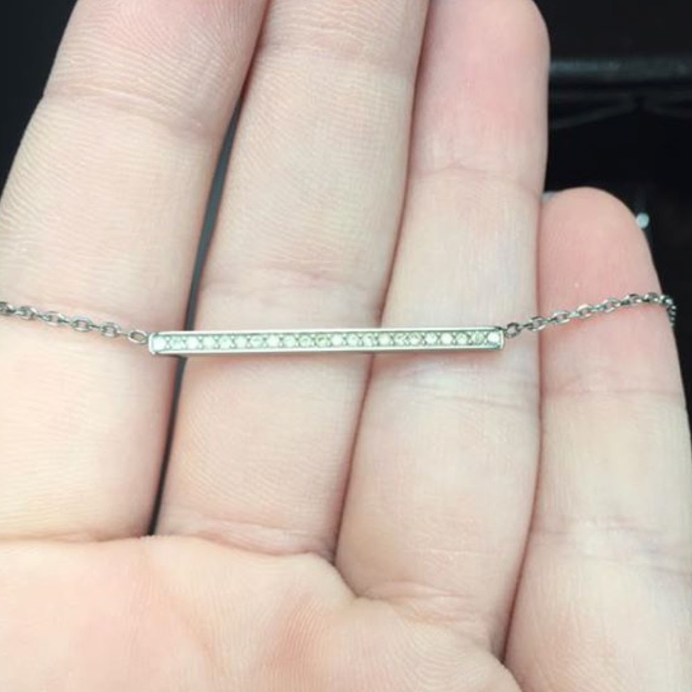 Michael Kors bar necklace