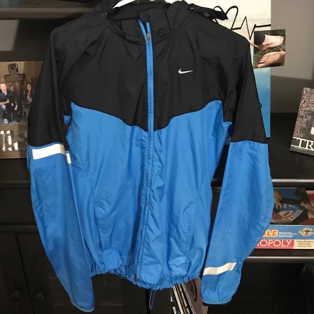 Nike windbreaker