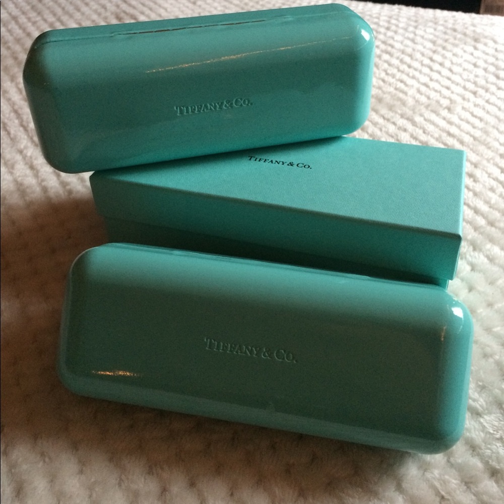 🔥TIFFANY BLUE AUTHENTIC CASE(s)🔥 RESTOCKED!