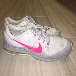 Nike max dynasty 2