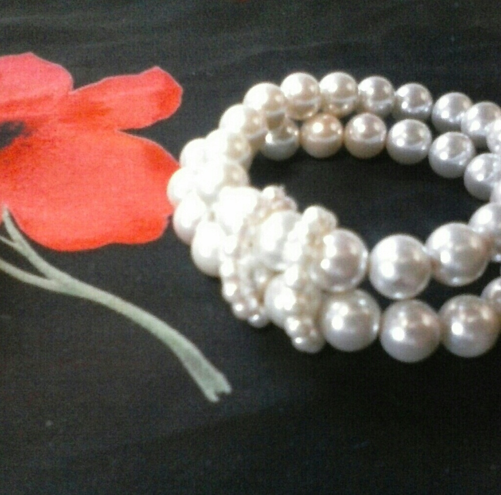 Double stranded pearl bracelet!!