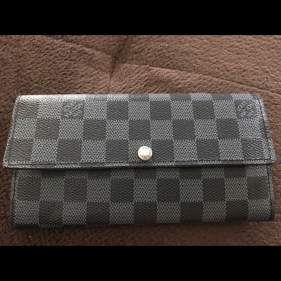 Louis Vuitton Handbags - Louis Vuitton wallet