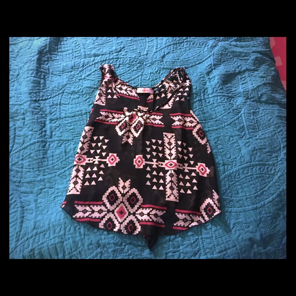 Super cute tank with open back