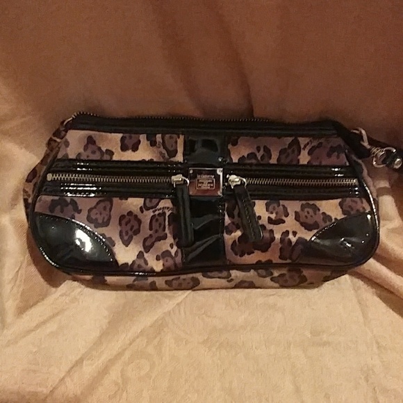 Liz Claiborne clutch - Picture 1 of 1