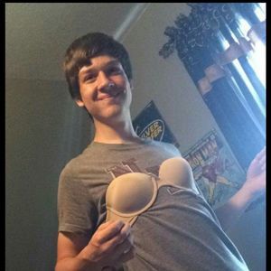 Meet your Posher, Brady