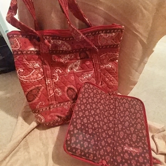 Vera Bradley Bandana - Picture 1 of 3