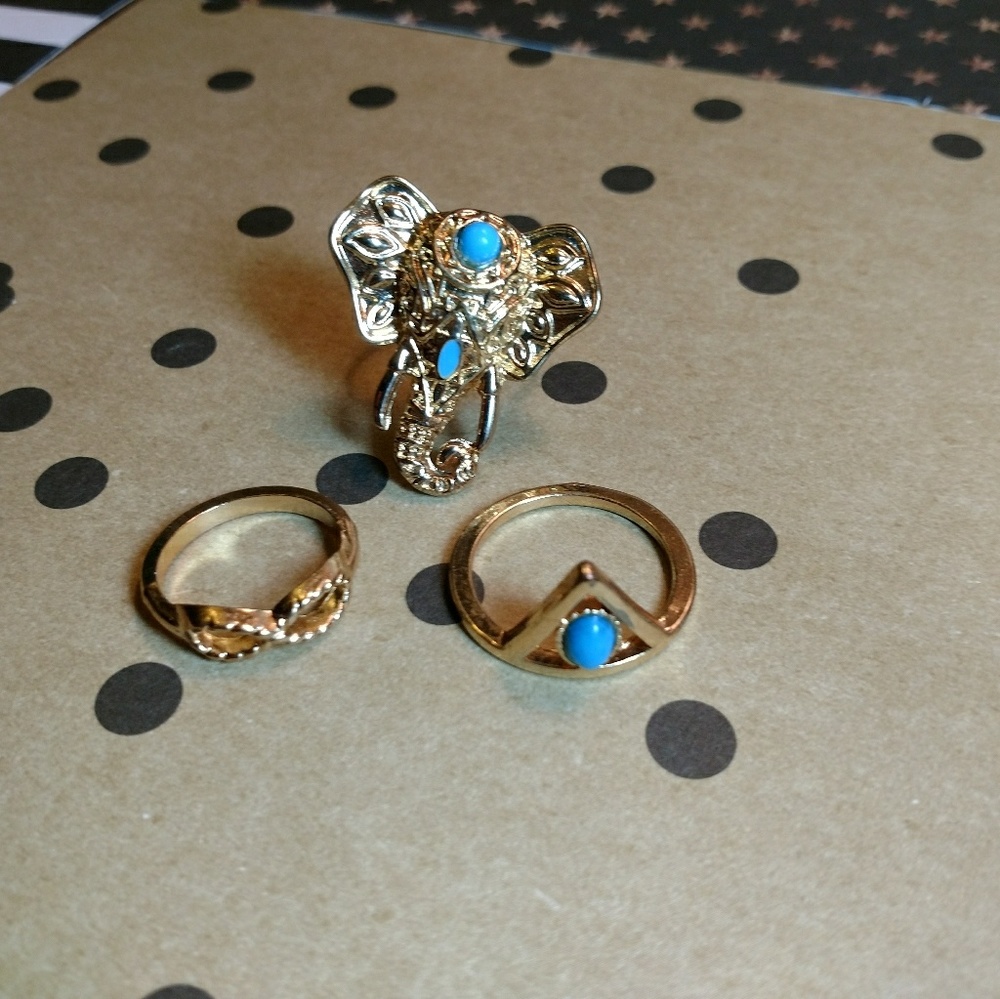 Gold tone set of 3 rings