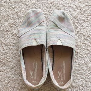 Toms shoes