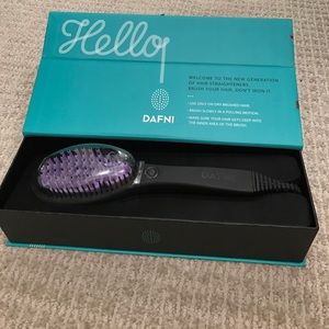 DAFNI hair straightening ceramic brush