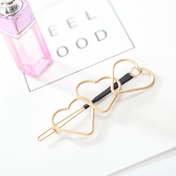 ❤️only one❤️ heart hair clip - Picture 5 of 6