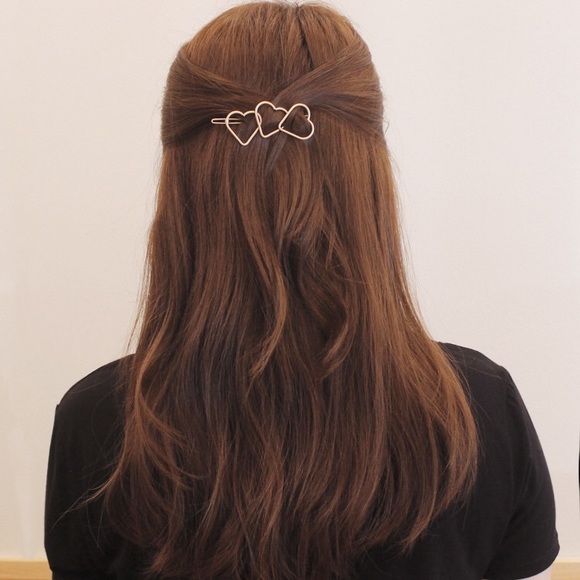 ❤️only one❤️ heart hair clip - Picture 2 of 6