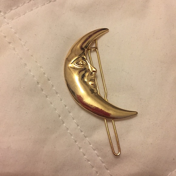 ❤️only one❤️ heart hair clip - Picture 6 of 6