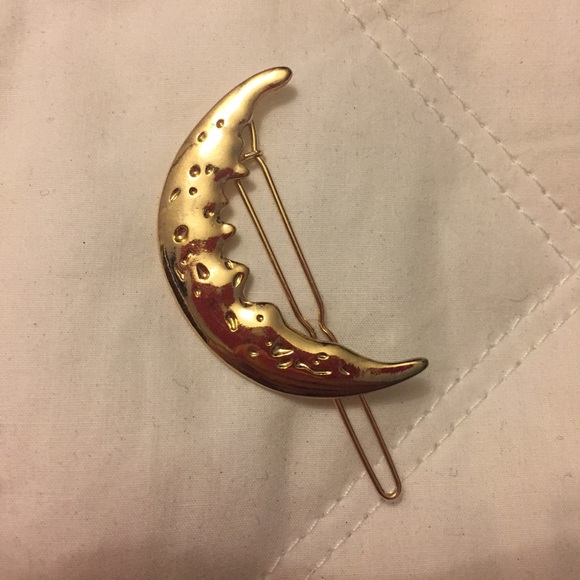 ❤️only one❤️ heart hair clip - Picture 3 of 6