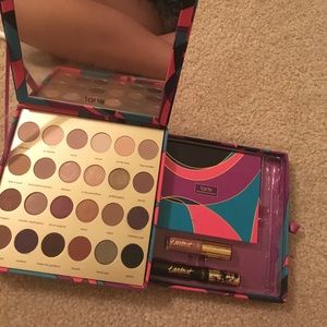 Tarte Eyeshadow Bundle Palette!