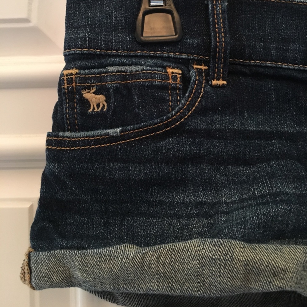 Abercrombie shorts - Picture 2 of 4