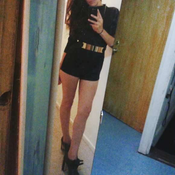 Mini Black/belted Romper - Picture 7 of 7