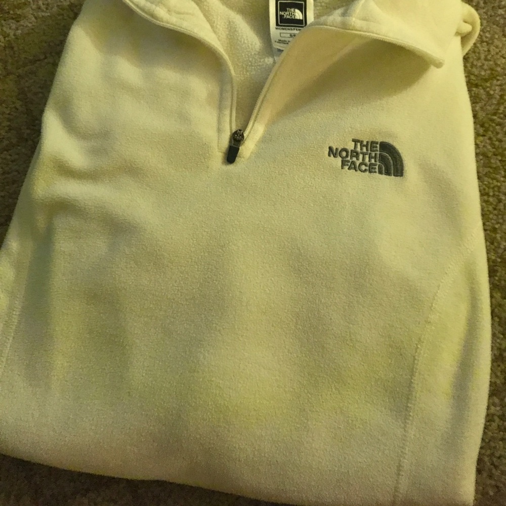 North face white fleece pull over