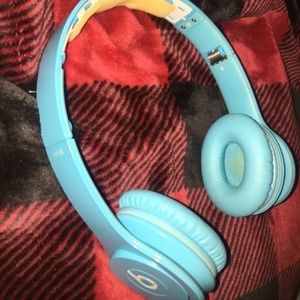 Light blue beats