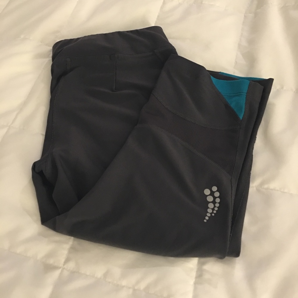 Reebok workout crops