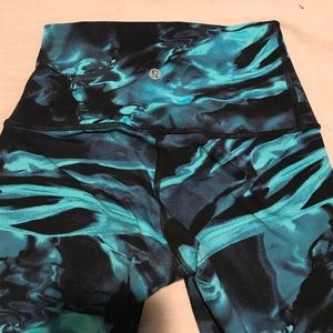 Lululemon Pants and spor bra