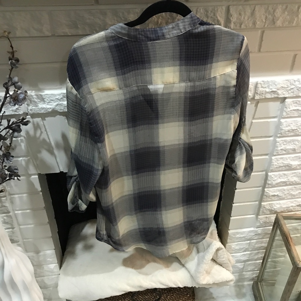 Plaid Top - Picture 2 of 4