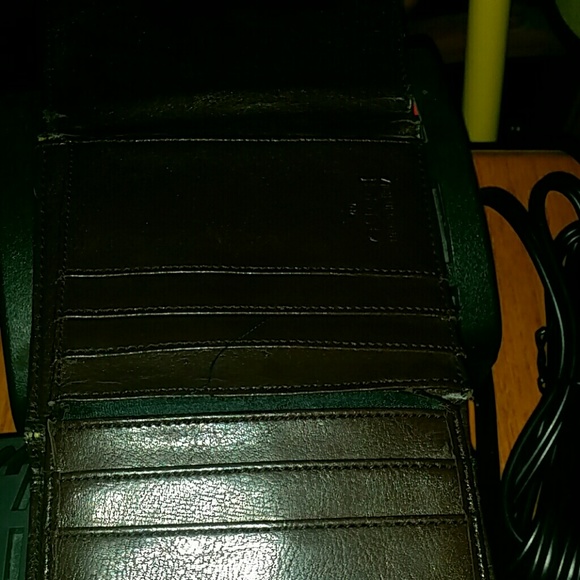 Gucci wallet (woman's) - Picture 2 of 4
