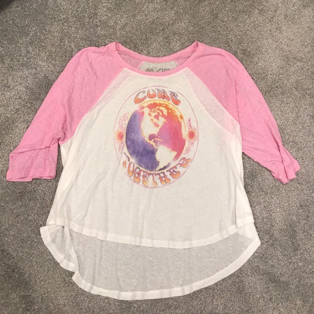LONG SLEEVE GRAPHIC TSHIRT "COME TOGETHER" SIZE L