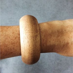 Indonesian light natural wood bangle bracelet OS