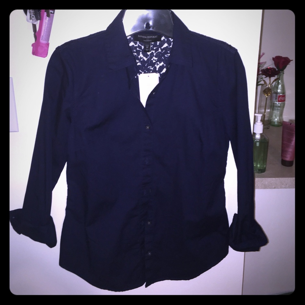 Beautiful collared blouse Banana Republic size 0p