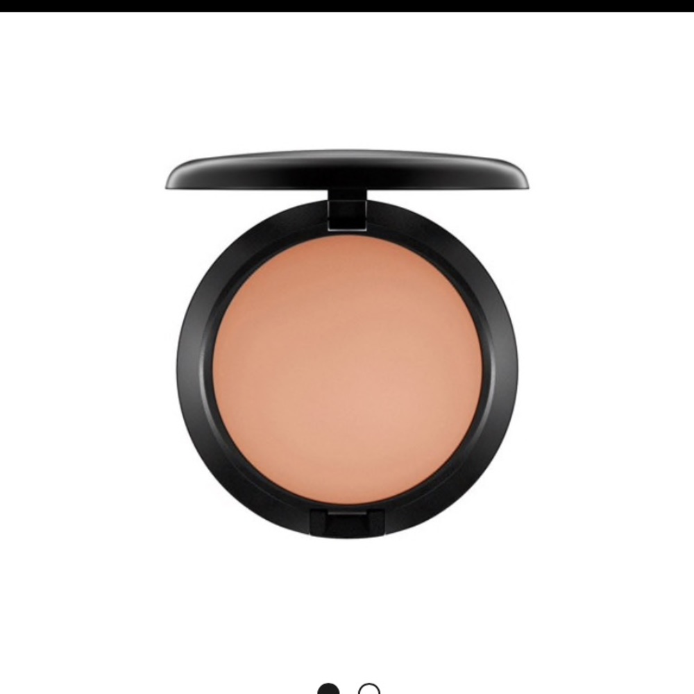MAC Bronzing Powder in Golden