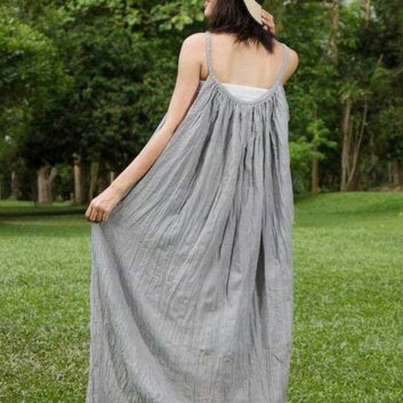 Want to buy these type of dresses.  Let me know. - Picture 5 of 8