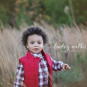 Meet your Posher, Mona