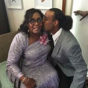 Meet your Posher, Lee travis