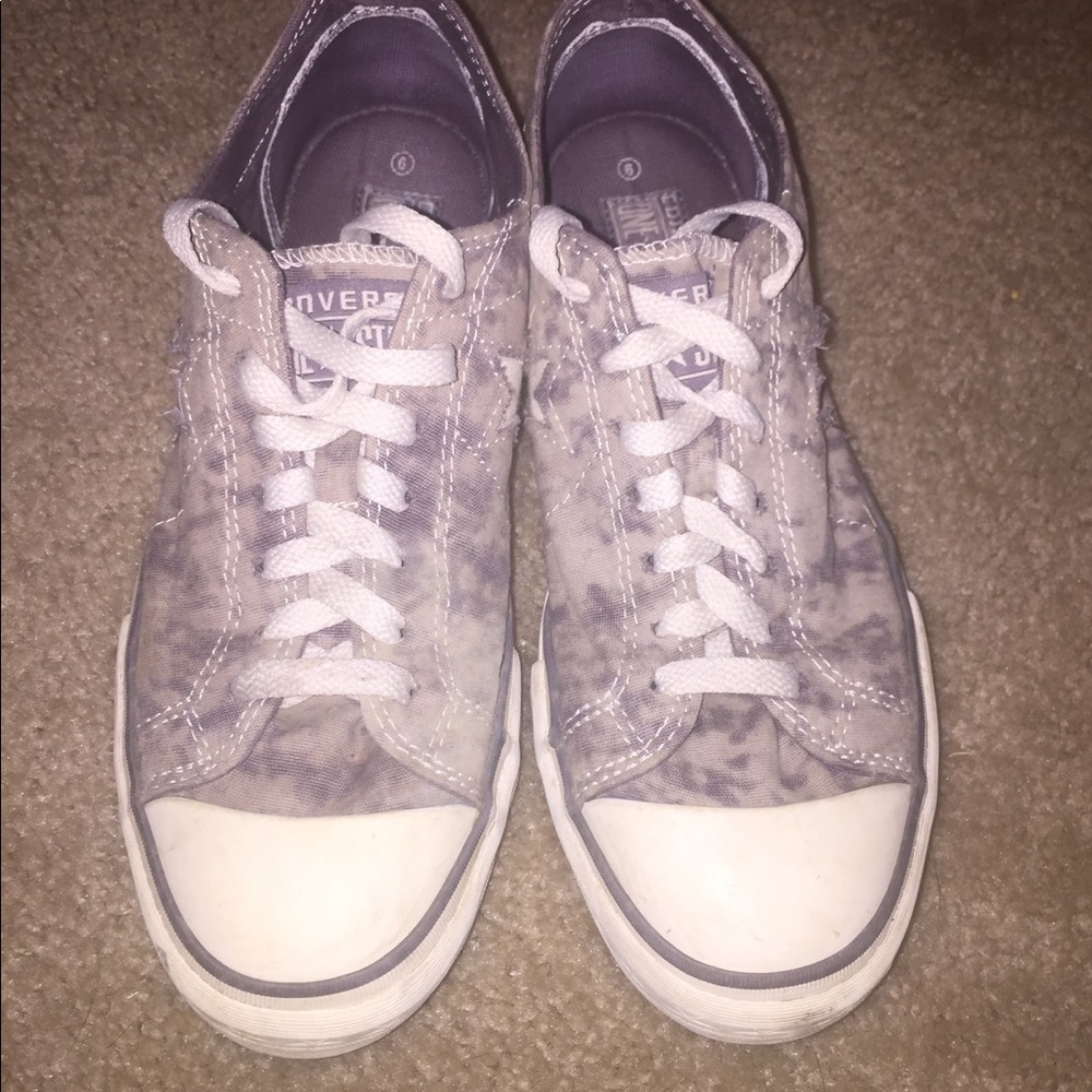 Converse grey tie-dye pattern