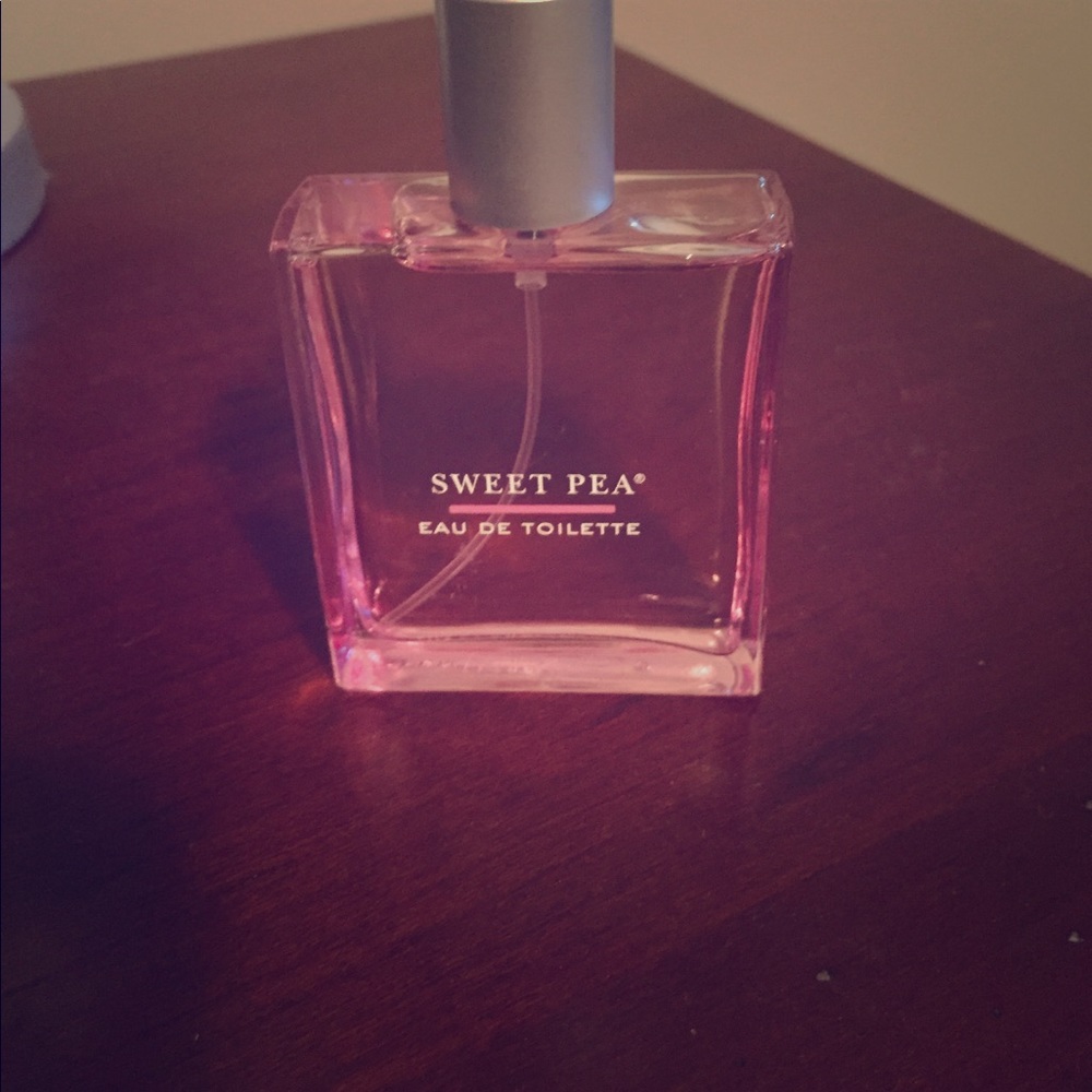 Sweet pea perfume