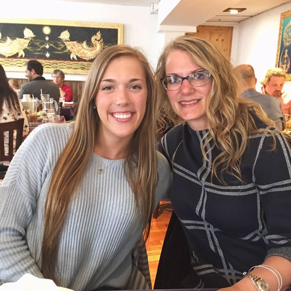 Meet your Posher, Cierra