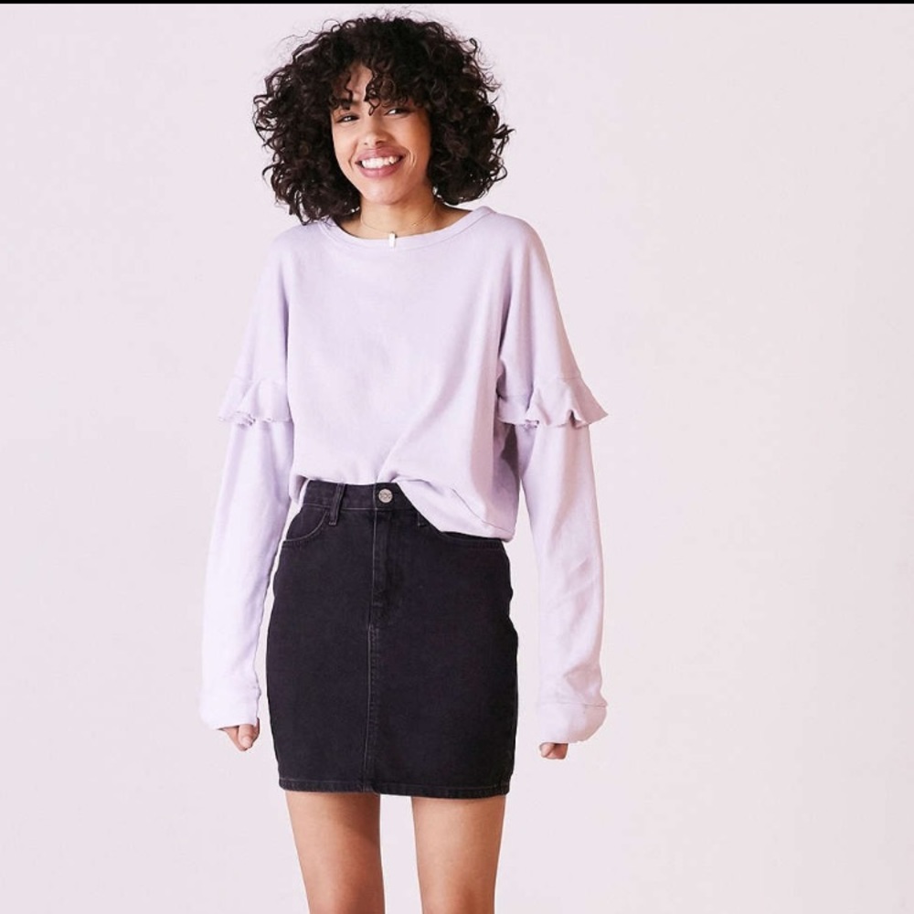 UO NWOT Purple Ruffle Long-Sleeve Tee