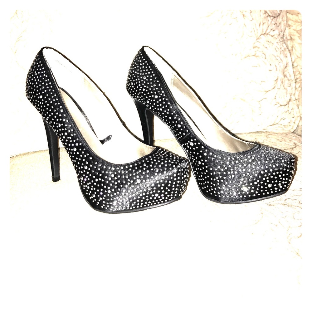 Sparkly pumps