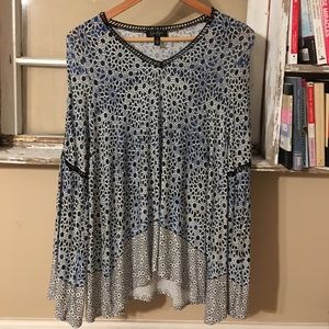 Jessica Simpson Bell Sleeve Indigo Patterned Top