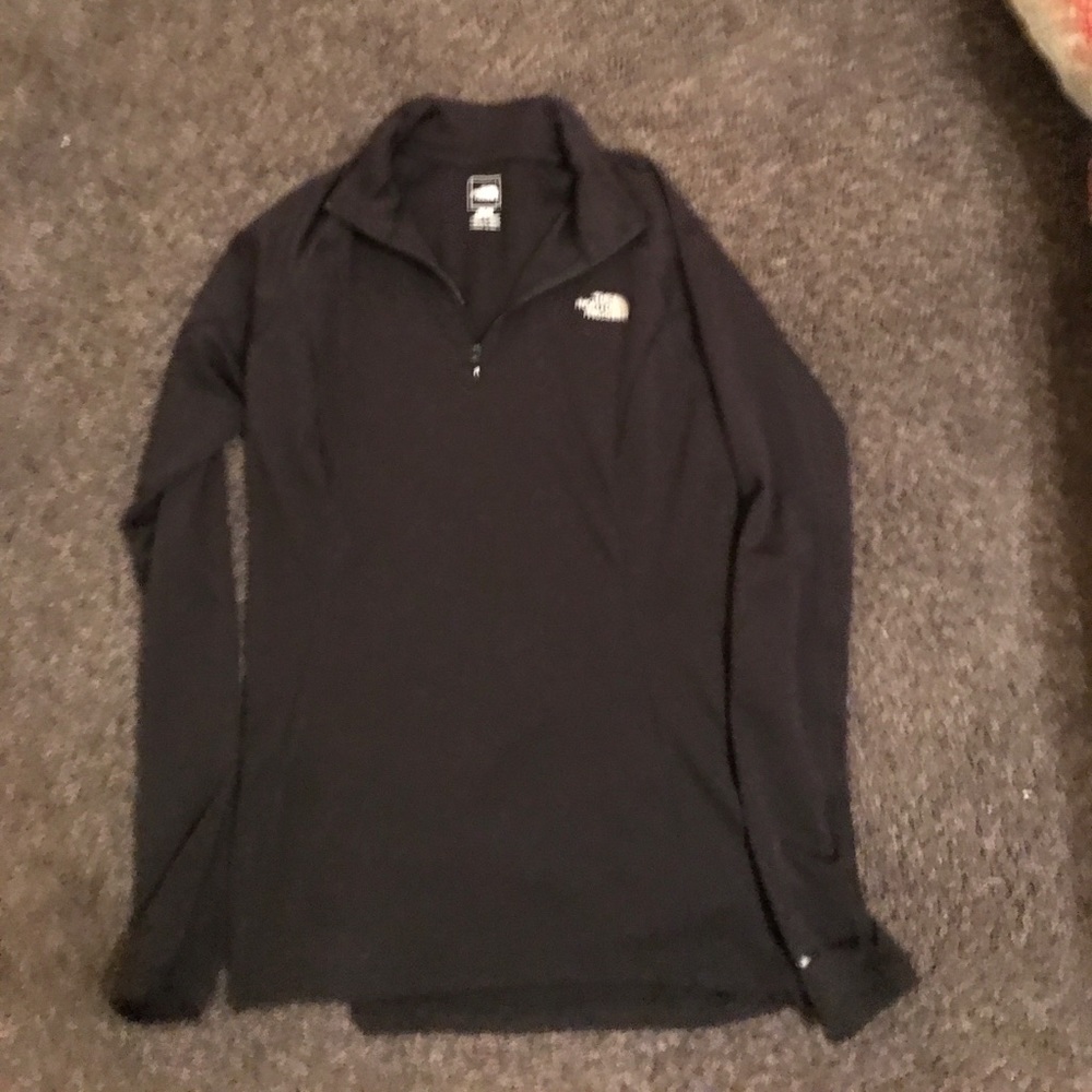 North face pull over