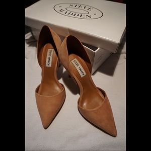 Steve Madden Actorr Pumps