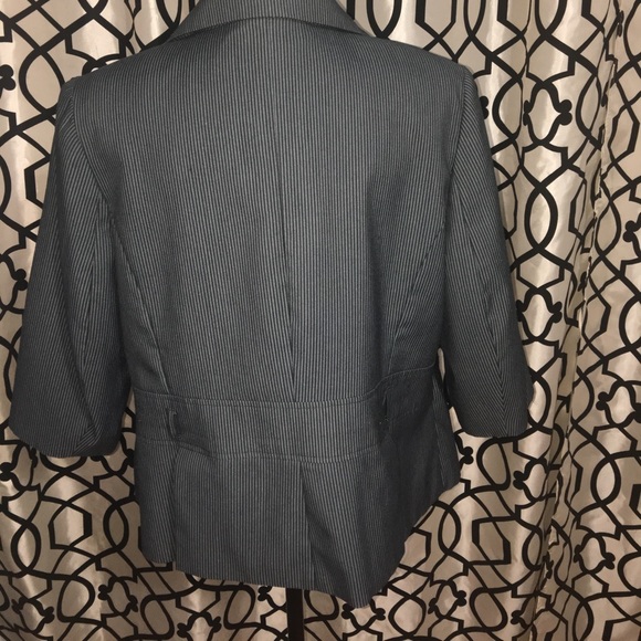 LB 3quarter length sleeve blazer - Picture 2 of 6
