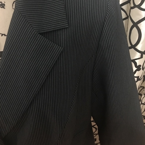 LB 3quarter length sleeve blazer - Picture 5 of 6