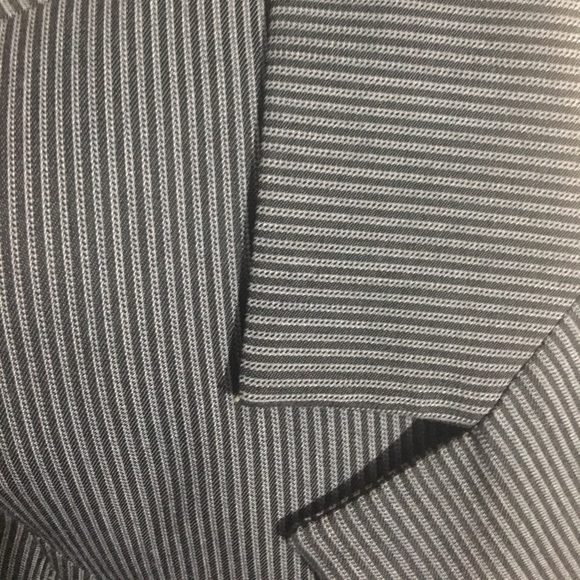 LB 3quarter length sleeve blazer - Picture 6 of 6