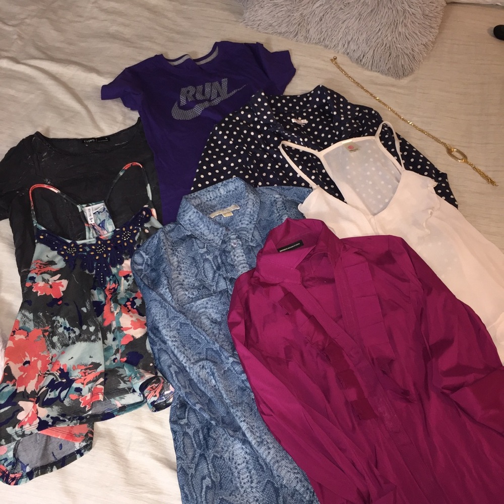 {Size M Shirt Lot}
